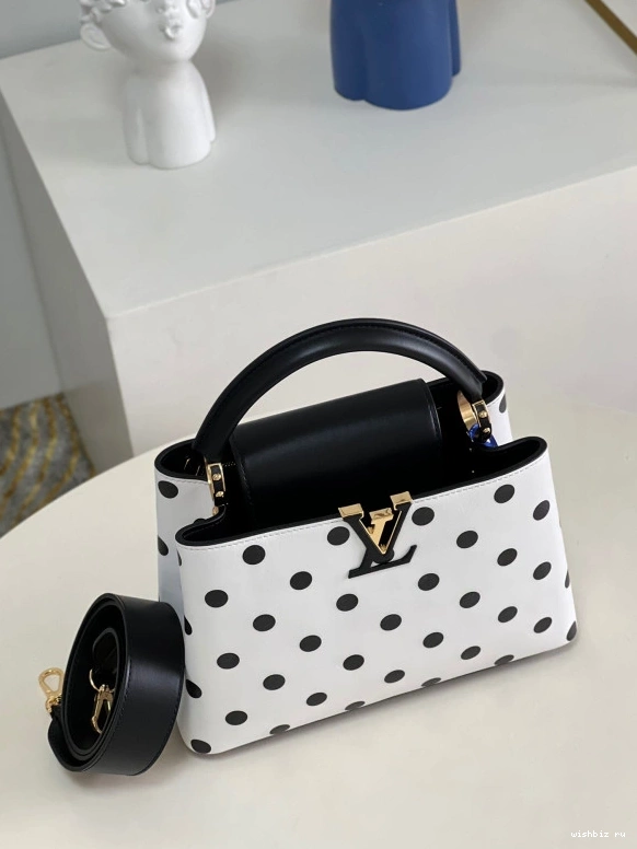 WIS LOUIS BB VUITTON CAPUCINES 0808